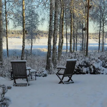 Villa Charming House On Riverbank With Winter Activities *