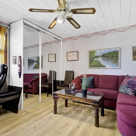 Luxury Villa On Riverbank With Winter Activities Βίλα *