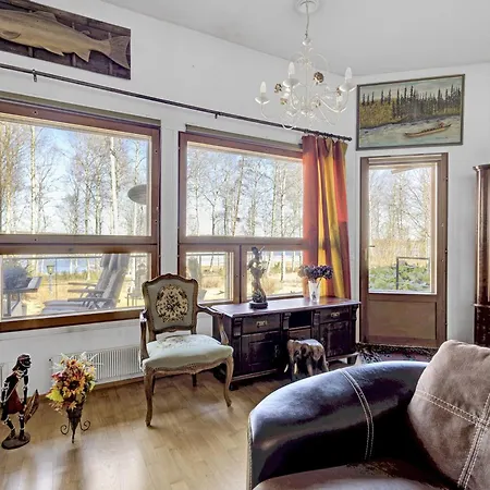 Villa Charming House On Riverbank With Winter Activities *