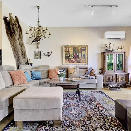 Atmospheric House On Riverbank Апартаменты Рованиеми