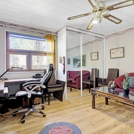 Apartamento Atmospheric House On Riverbank *