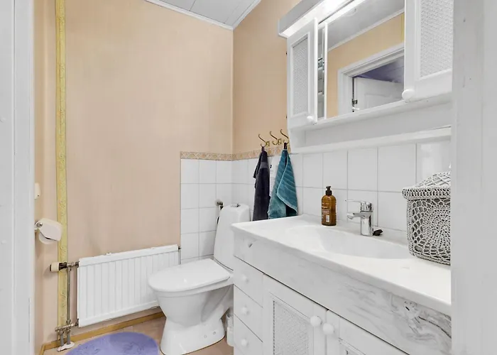 Appartamento Atmospheric House On Riverbank *