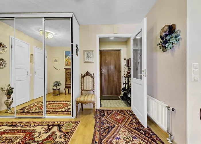 Atmospheric House On Riverbank Rovaniemi