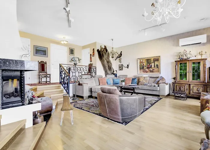 Atmospheric House On Riverbank Appartamento *