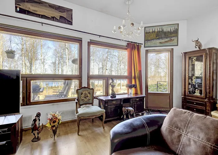 Apartamento Atmospheric House On Riverbank *