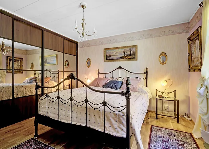 Atmospheric House On Riverbank Appartamento *