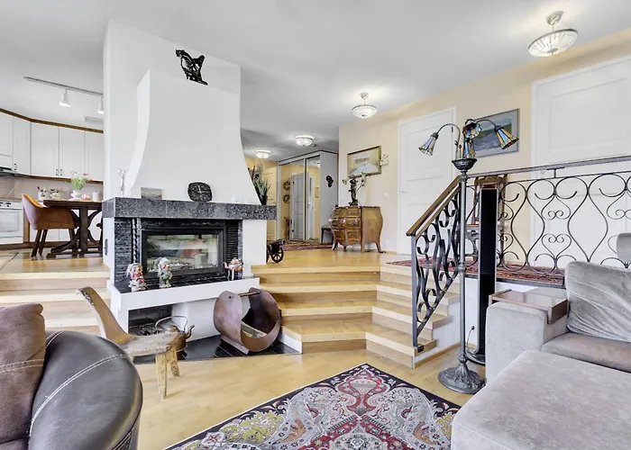 Atmospheric House On Riverbank Appartamento