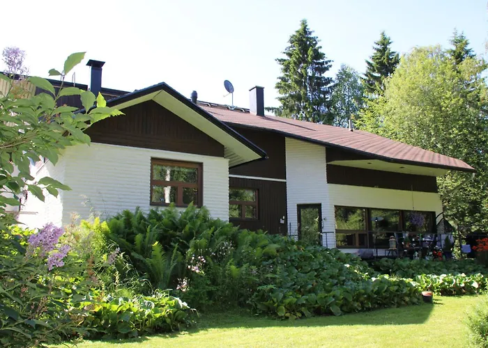 Atmospheric House On Riverbank *